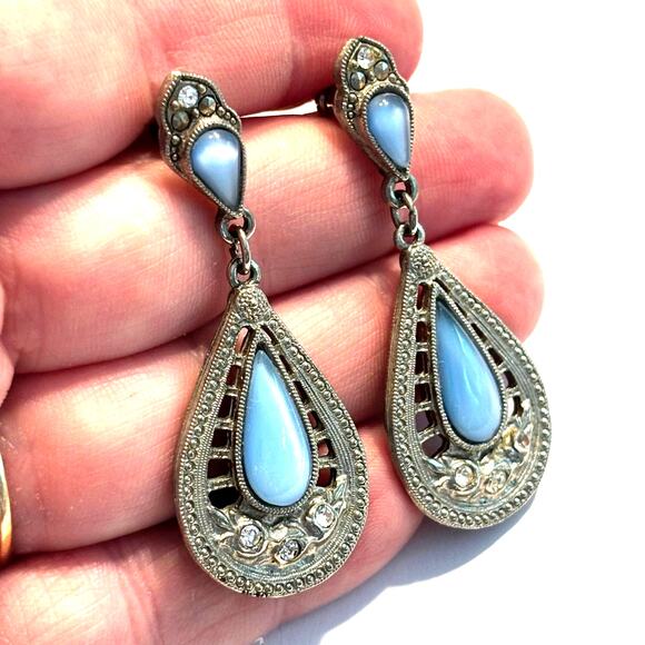Pierced earrings drop & dangle silver teardrops & blue moonstone rhinestones - Picture 5 of 6